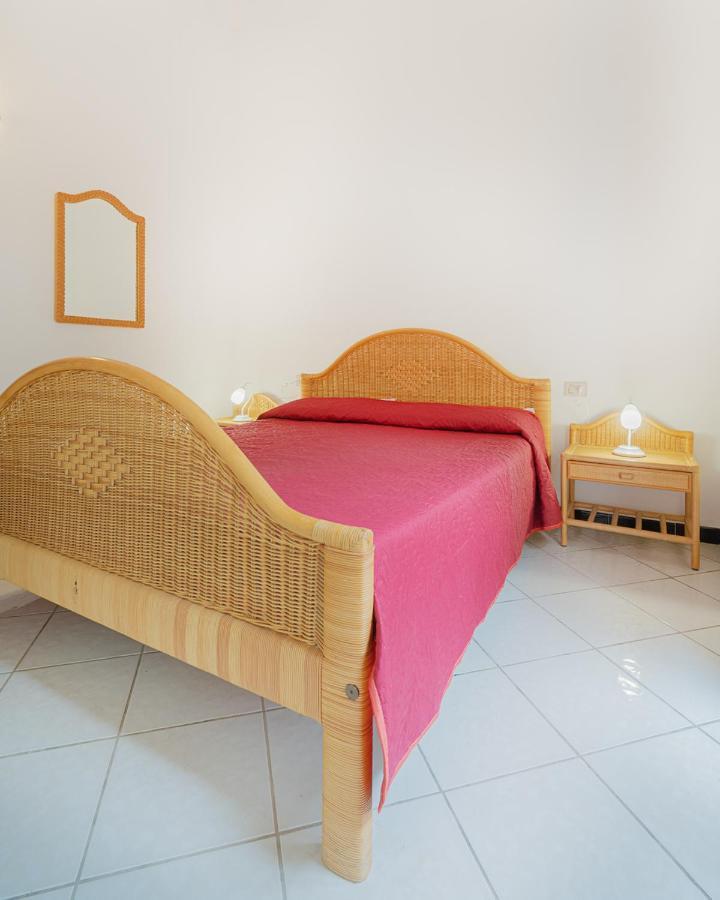 Ambra Holiday Rooms San Teodoro  Εξωτερικό φωτογραφία