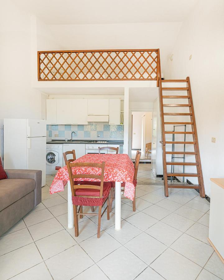 Ambra Holiday Rooms San Teodoro  Εξωτερικό φωτογραφία